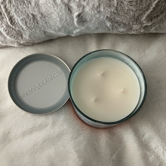B&B Works At The Beach Candle NEW - Picture 3 of 5
